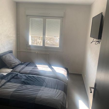 Appartement neuf F3 pour la location Saint-Jean-de-la-Ruelle Extérieur photo