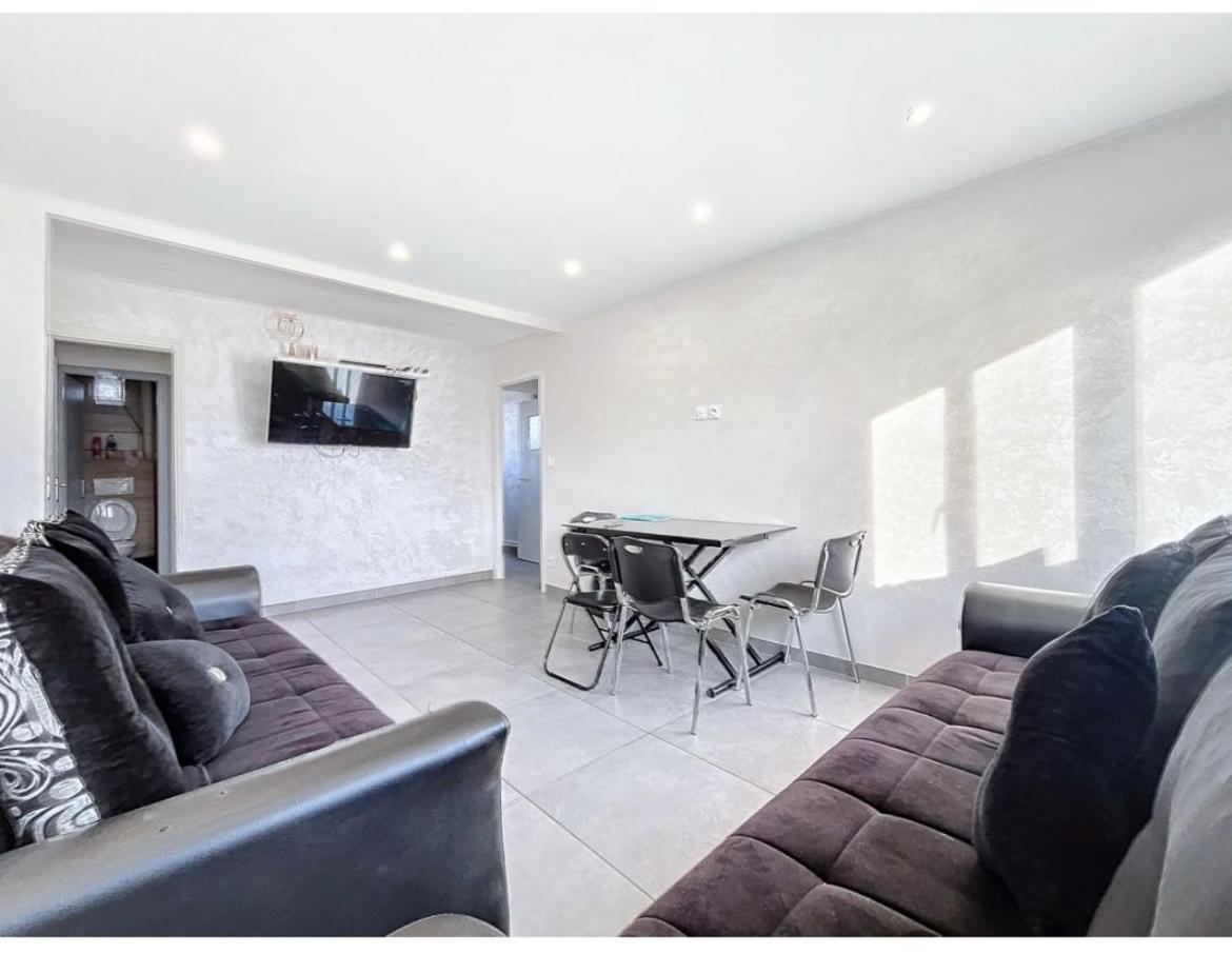 Appartement neuf F3 pour la location Saint-Jean-de-la-Ruelle Extérieur photo